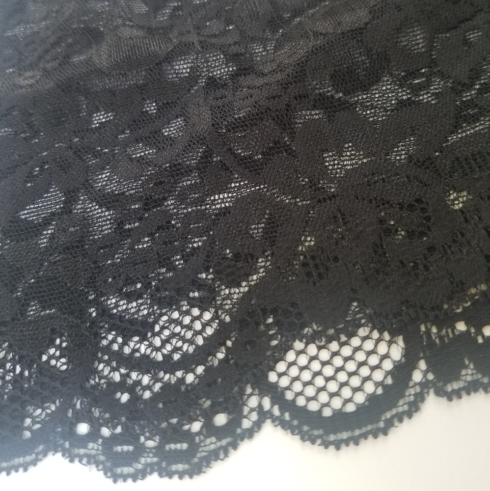 Set of 2 Lace Panties - Picture 3 of 4